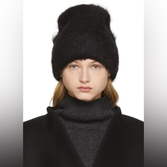 Toteme Accessories - Toteme Alpaca Knit Beanie